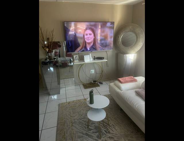 3 BEDROOM PROPERTY TO RENT IN MURRAYFIELD